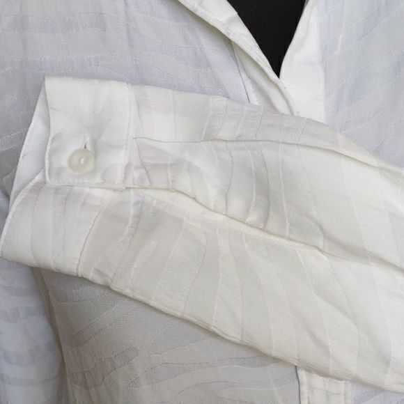 Bella Dahl White Animal Print Long‎ Sleeve Blouse Sz XS - Picture 9 of 12